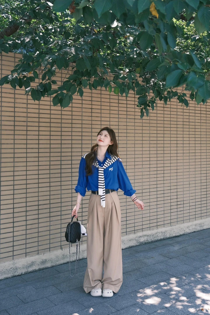 【柏林热吻】早秋法式蓝色带披肩刺绣衬衫气质显白搭配卡其裤子套装
