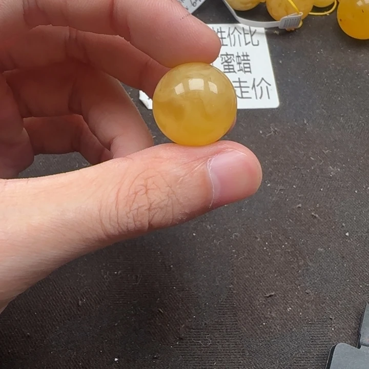 梁***大蜜蜡未镶嵌珠宝奇石天然393