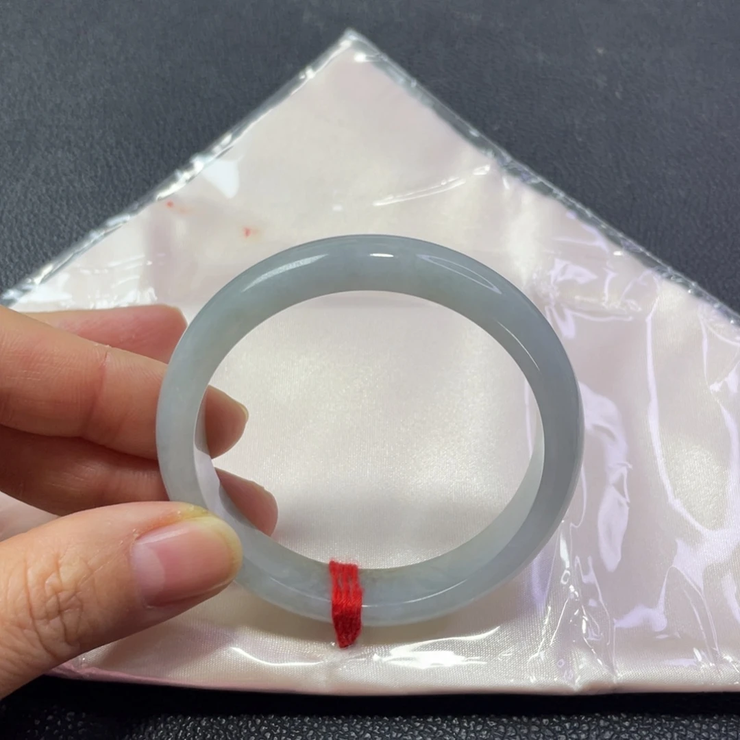 翡翠未镶嵌手镯圈口55.8宽12.3厚7.8