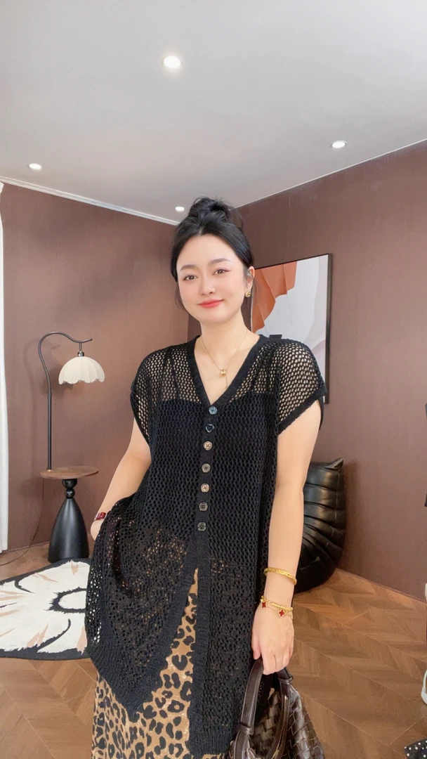 【冲姐】夏季新款镂空显瘦扎染毛针织衫小众女时尚百搭上衣