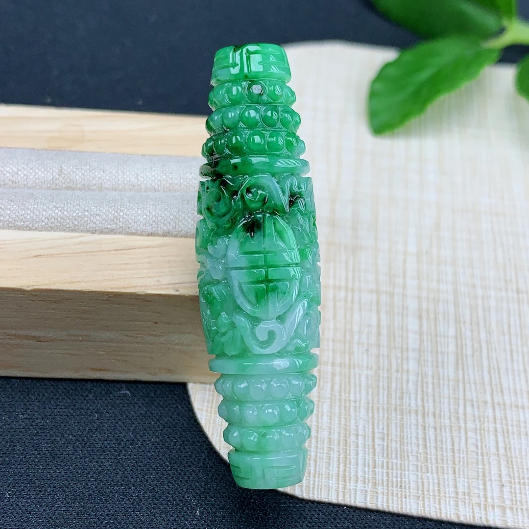 卡宽12.8优惠纯缅甸天然A货翡翠绿色转运珠雕花路路通吊坠手串