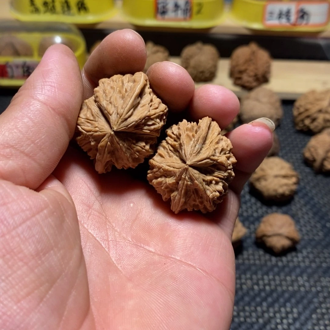 嘉***运文玩核桃吊坠异形