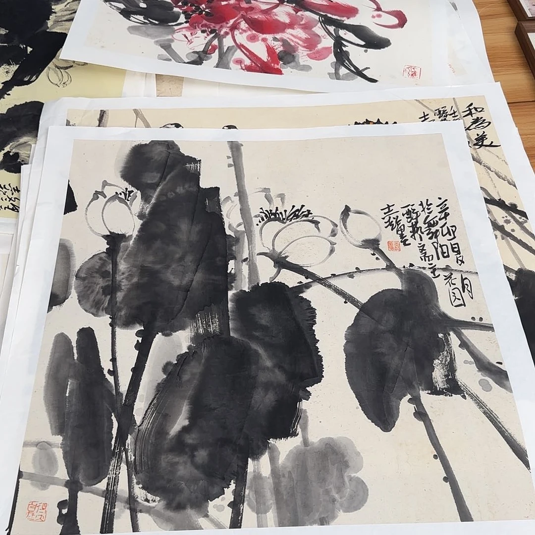 新***美国画郑志超软片两张