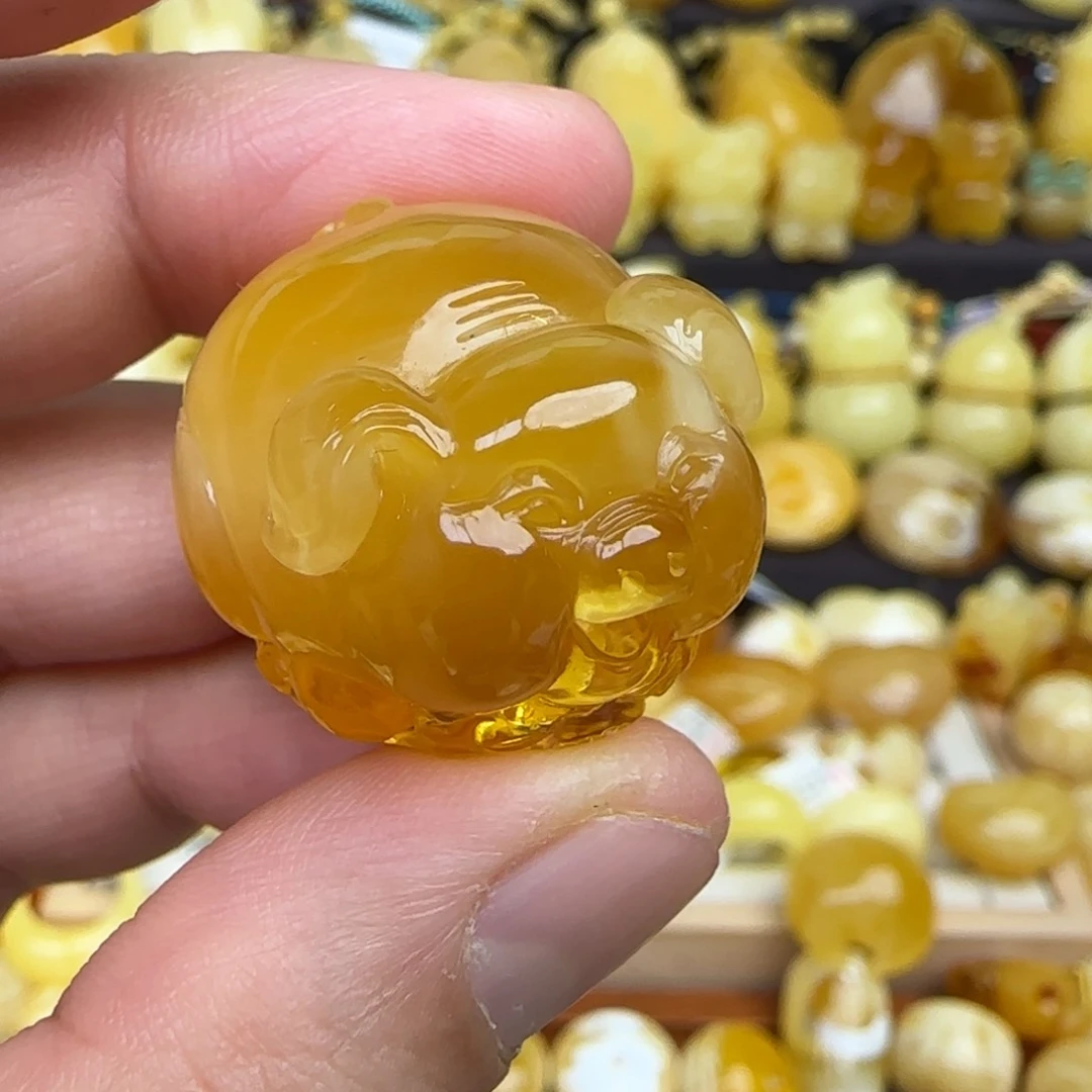 蜜蜡套链未镶嵌丢***丢定制款蜜蜡发财猪手机挂