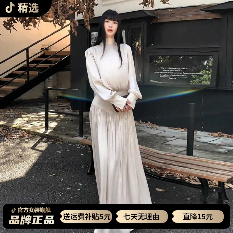2026新款法式气质高领褶皱收腰连衣裙子女早秋季御姐风高级感长裙