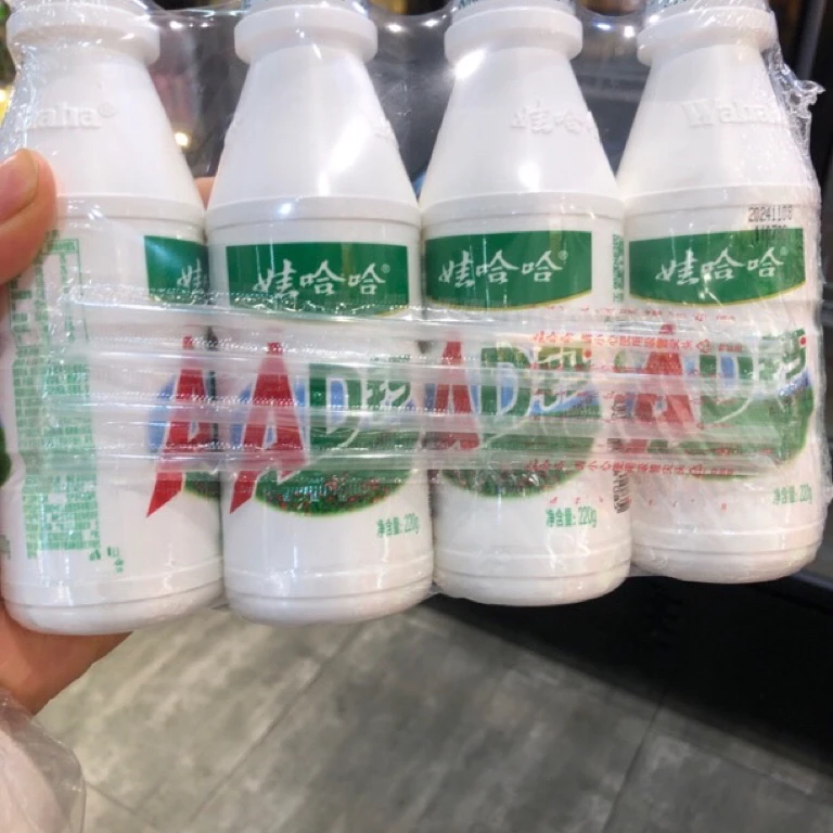 牛奶娃哈哈一板四瓶