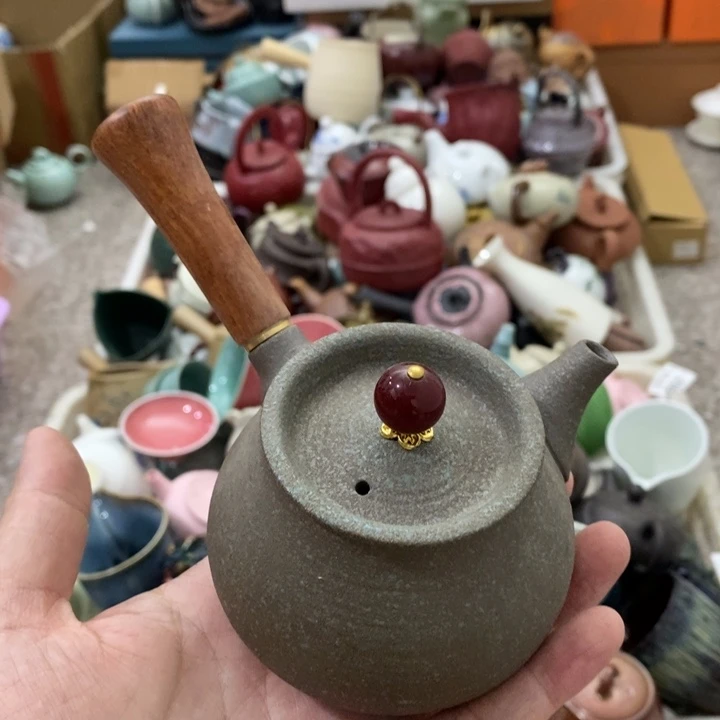 陶瓷艺术品及陶瓷壶壶