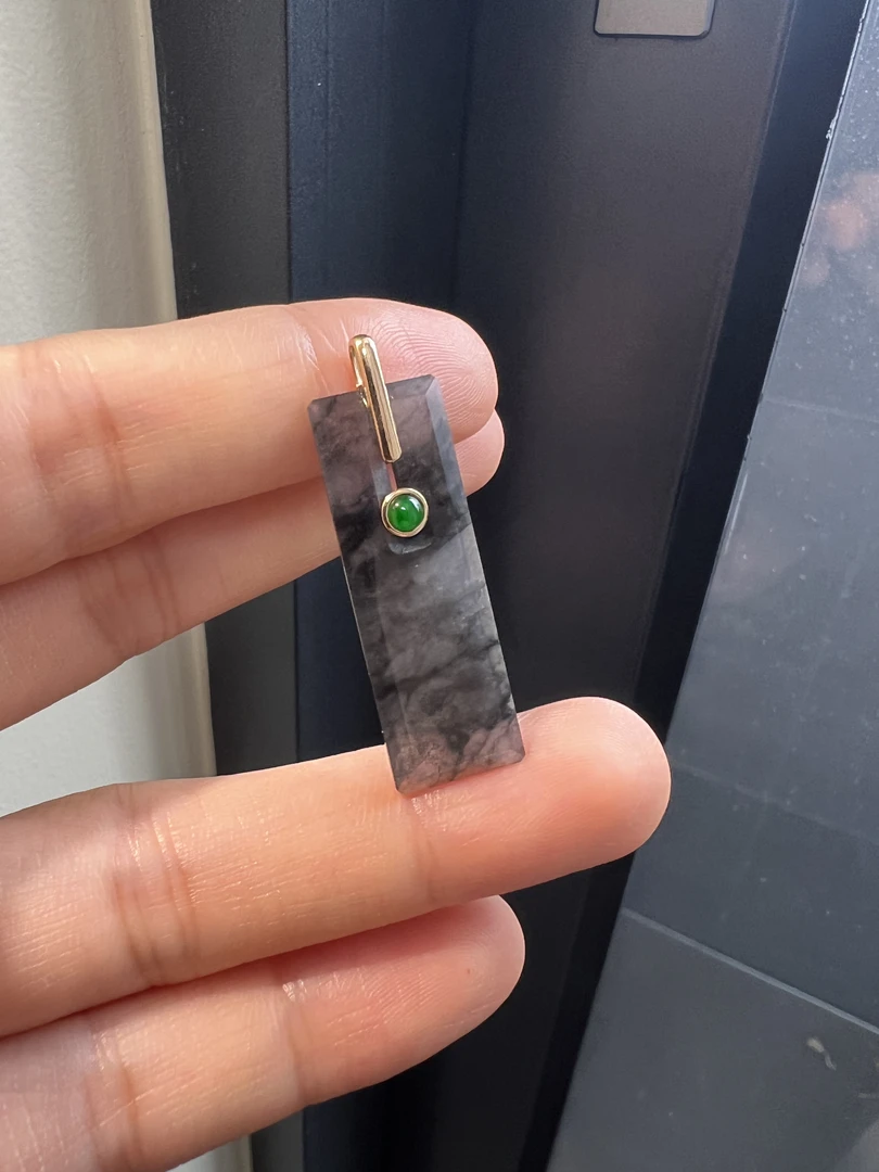 自然光·18K金乌鸡小夜牌（大号）·天然翡翠乌鸡