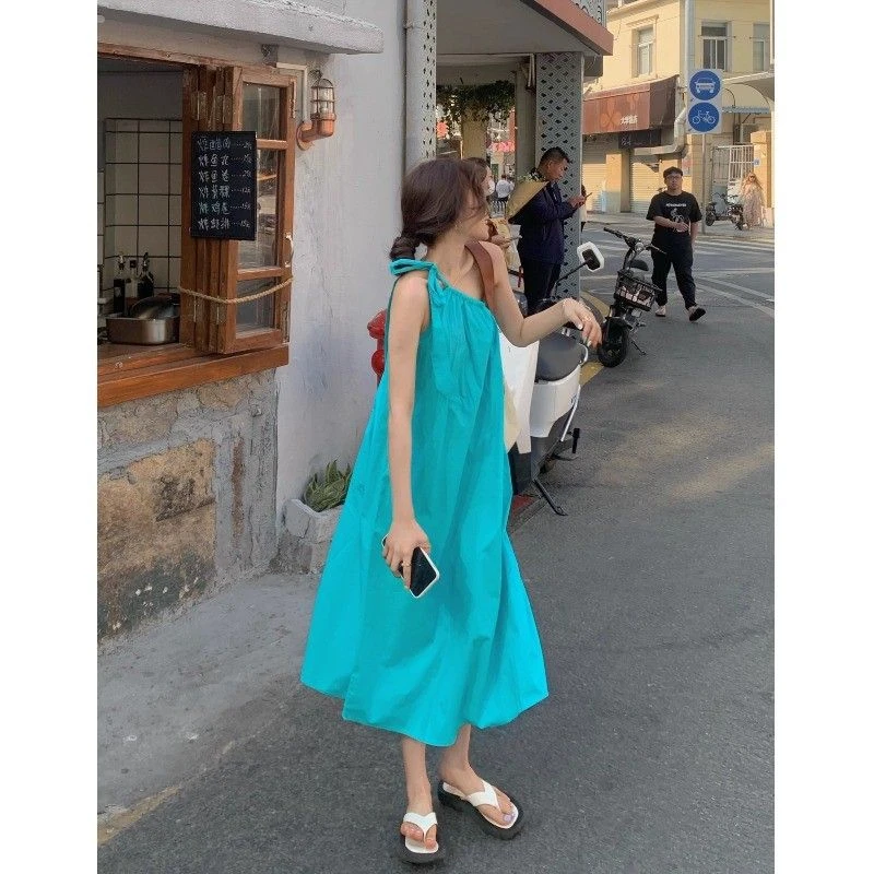 海边度假连衣裙沙滩裙子挂脖连衣裙吊带长裙云南旅游穿搭女装露肩
