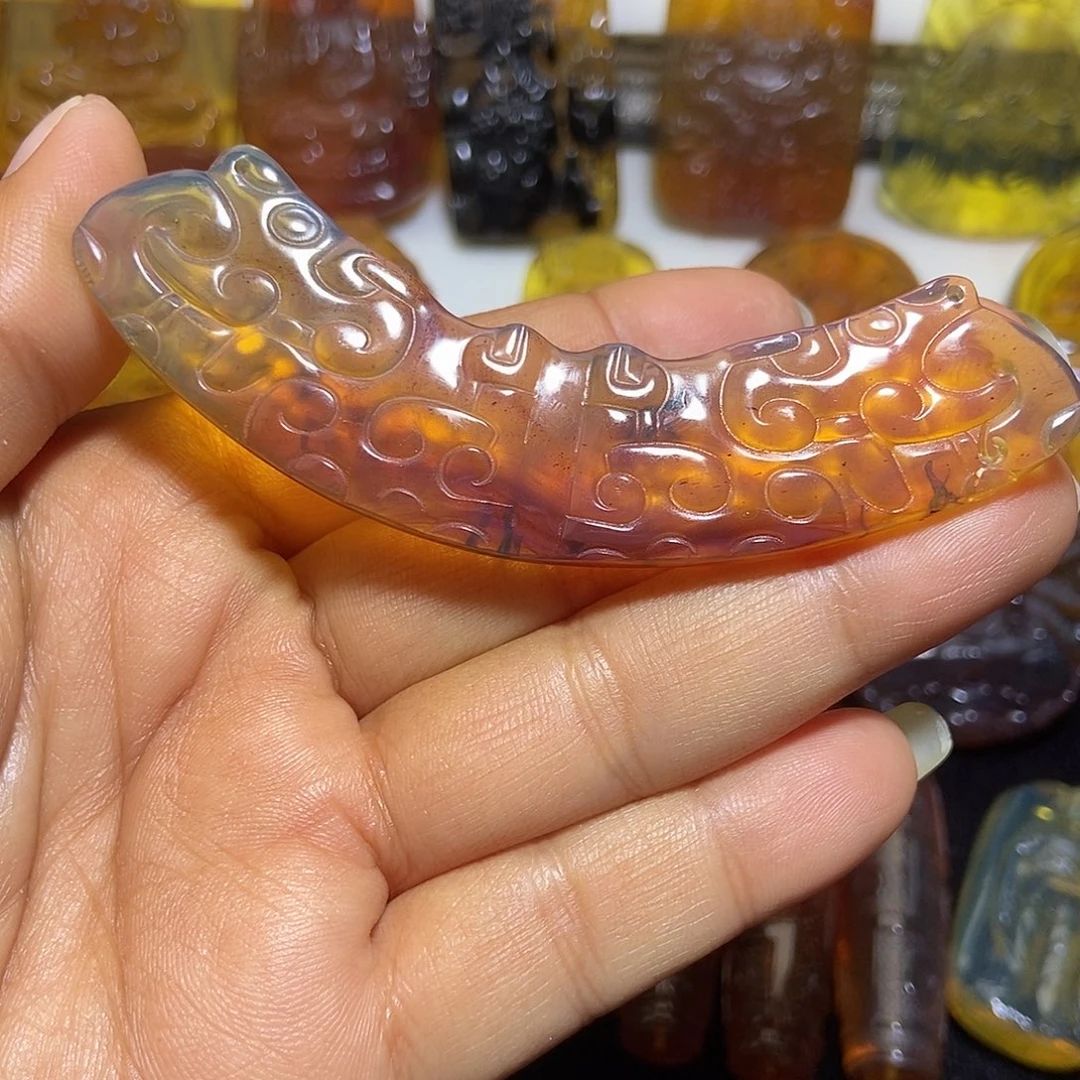 琥珀未镶嵌颈饰缅甸天然琥珀吊坠