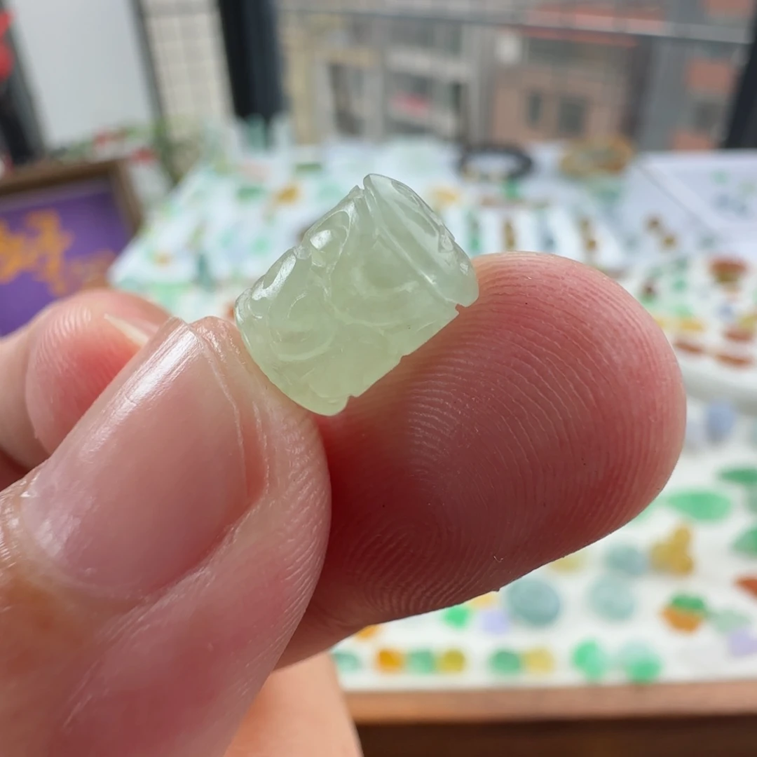 未镶嵌定制翡翠定制翡翠毛货不退不换