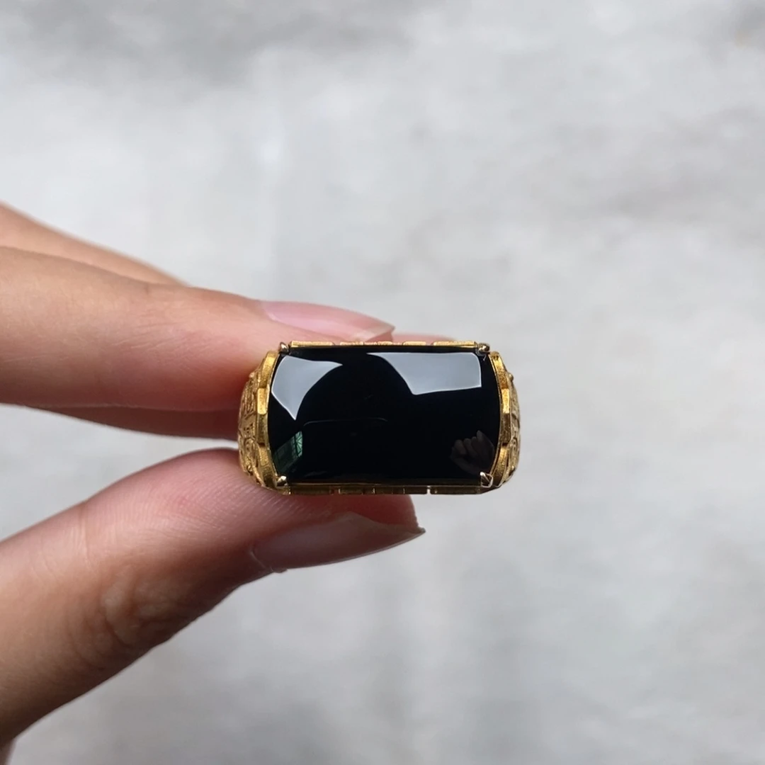 翡翠戒指18K金镶嵌四*戒指