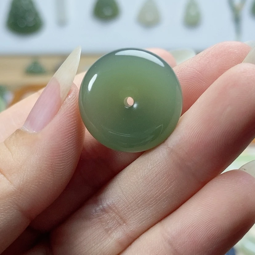 【闪购商品】颈饰未镶嵌和田玉