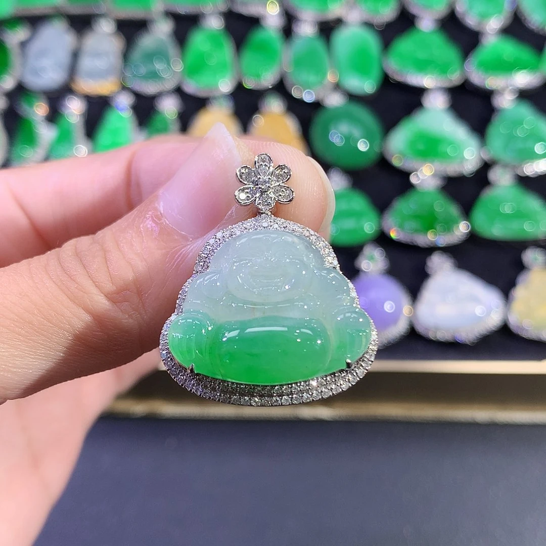 翡翠18K金镶嵌吊坠(赠链)