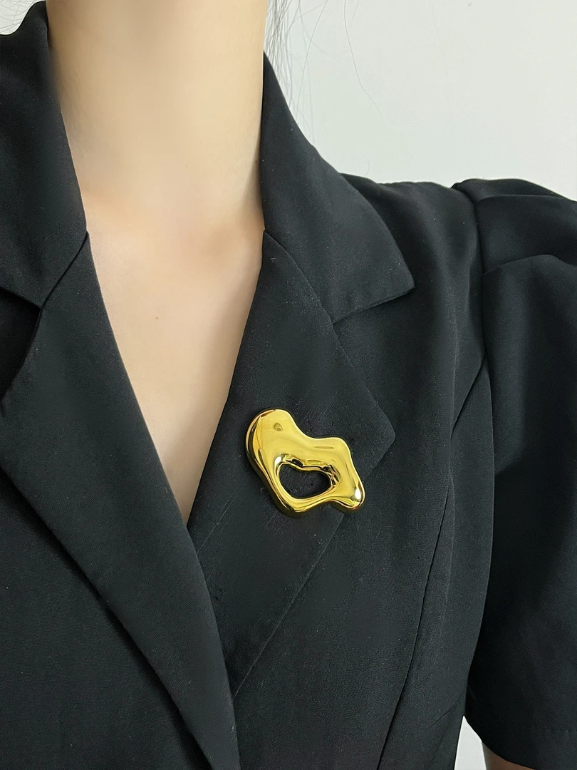 铜合金胸针 金属不规则镂空胸针女冷淡风独特个性大衣西装配饰潮