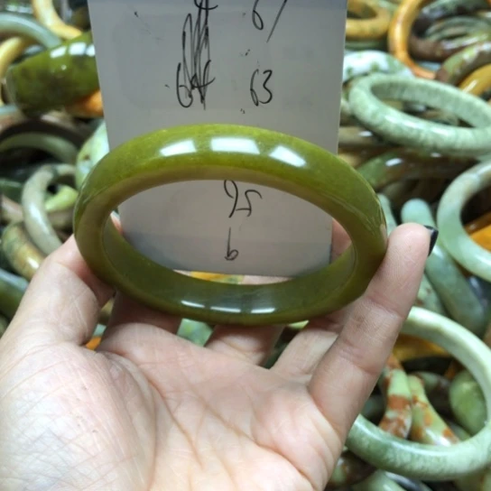 未镶嵌蛇纹石玉手镯