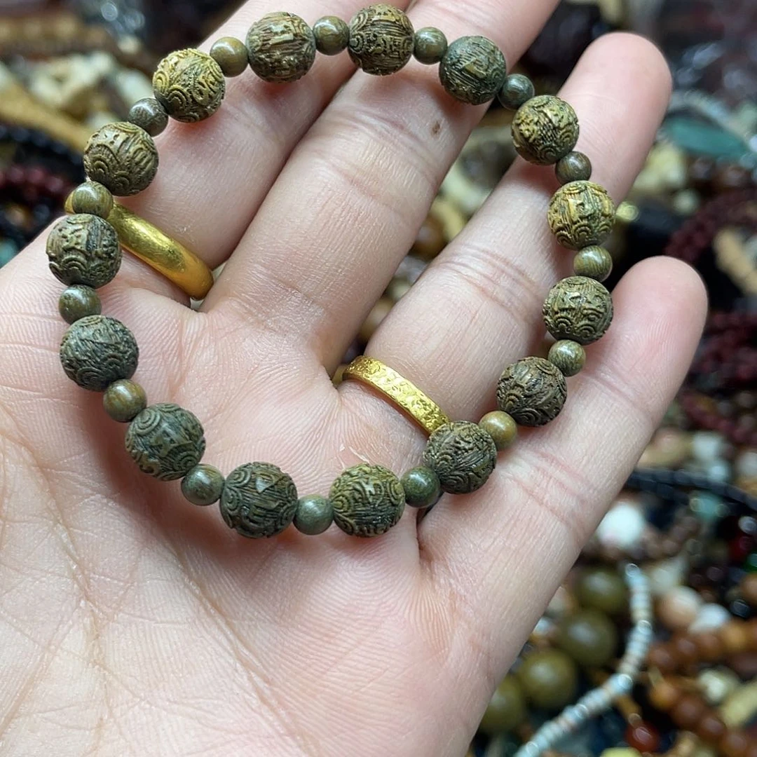 维腊木（绿檀）无事牌