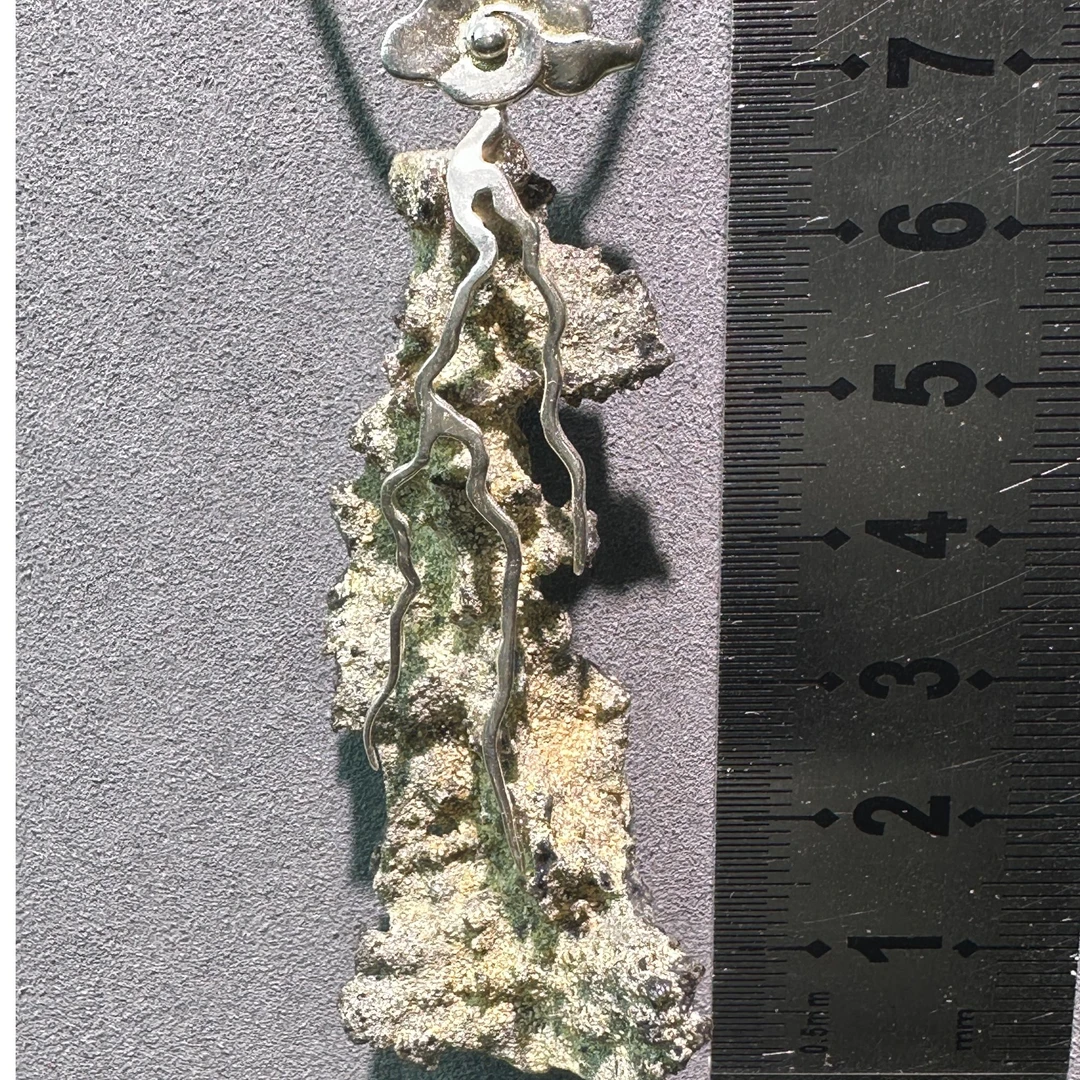 c6雷击石天地能量的结晶