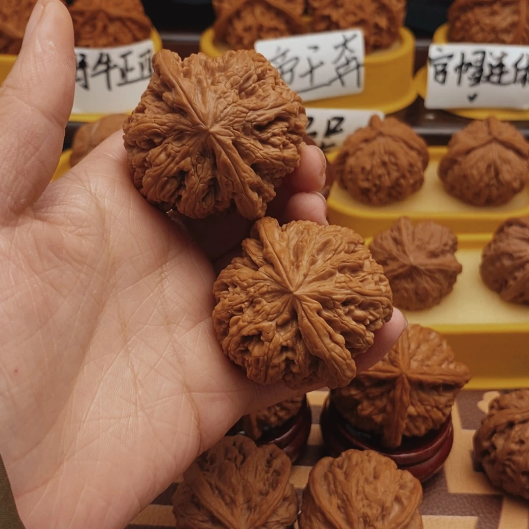 文玩核桃把件45全品大粗筋