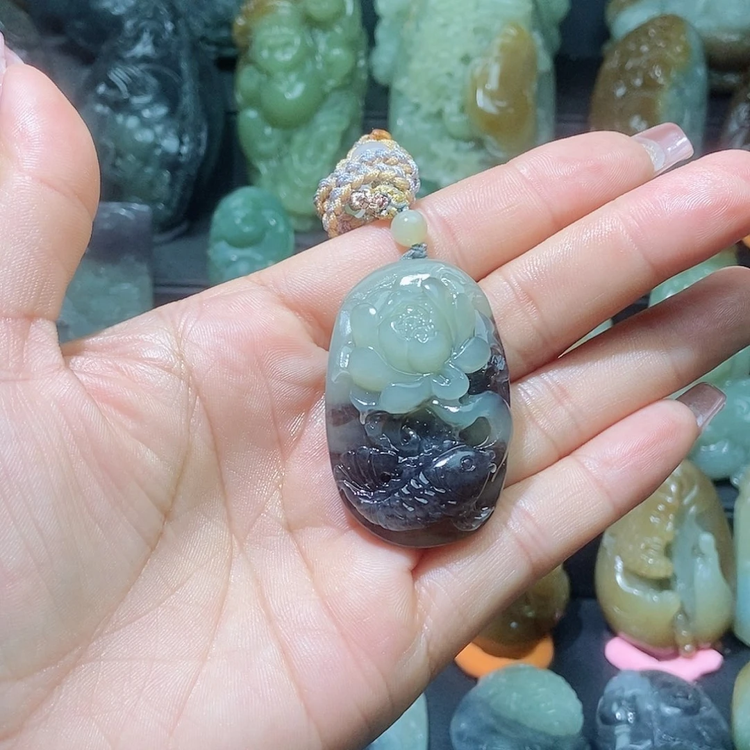 和田玉颈饰未镶嵌大*