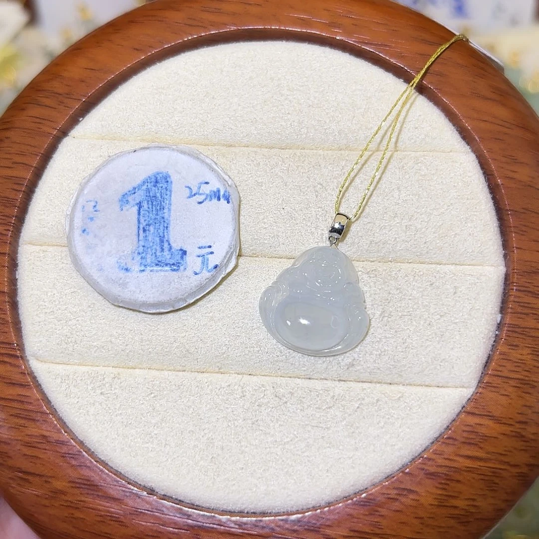 翡翠18K金镶嵌颈饰佛公