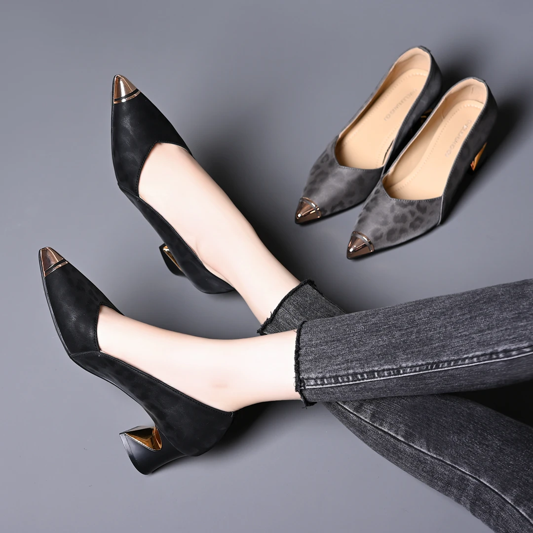 豹纹气质高跟鞋粗跟春秋季新款金属铁头防踢设计法式浅口时尚单鞋