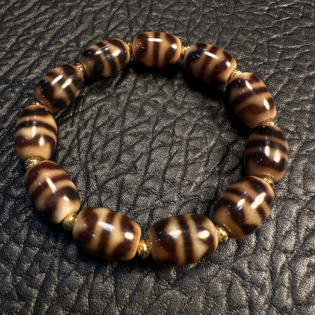 20世纪高油玛瑙 双虎牙手串(多样 性发货) 777-199