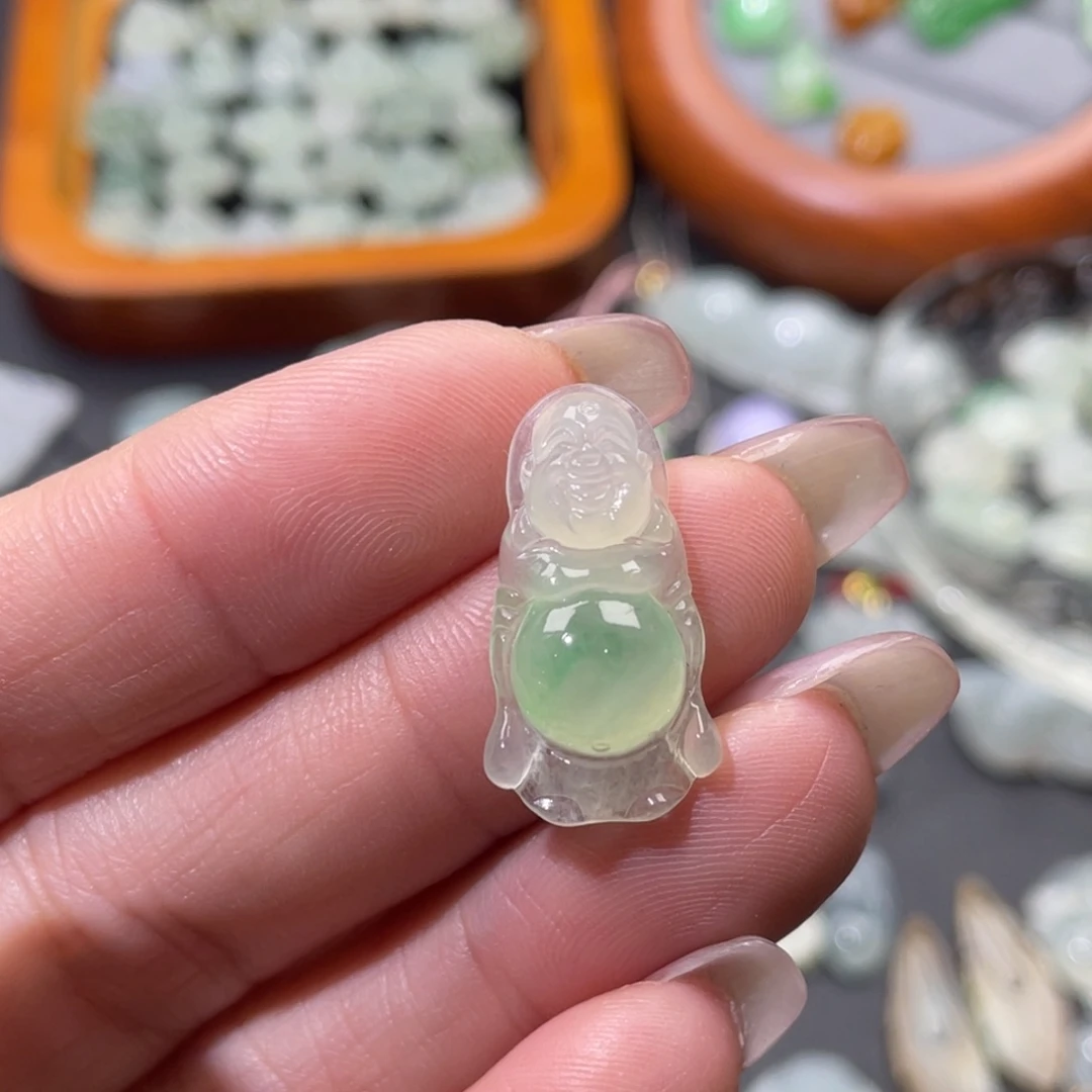 颈饰未镶嵌翡翠吊坠