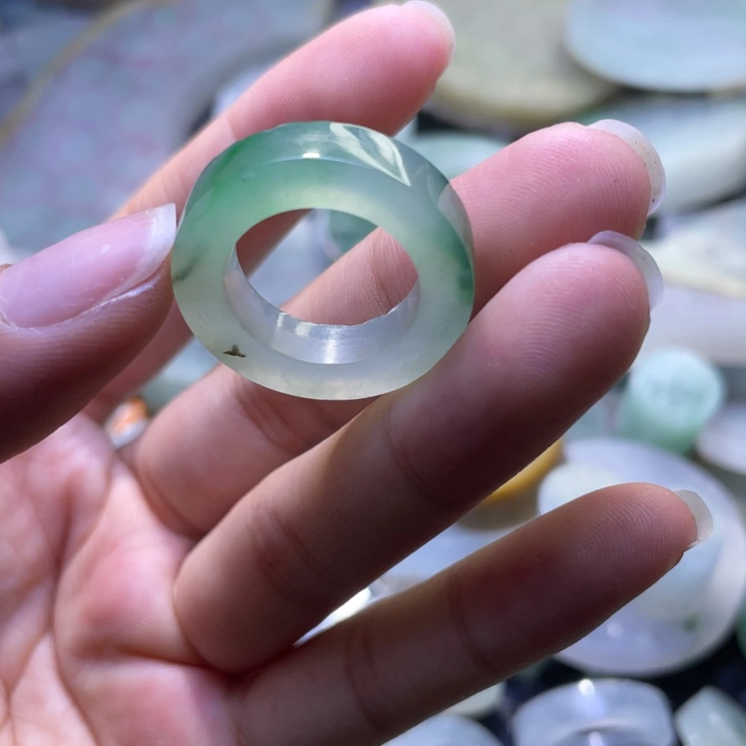 遇***见未镶嵌定制翡翠戒指