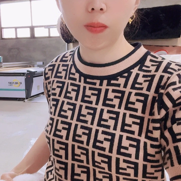 毛绒晴**雲飘窗垫