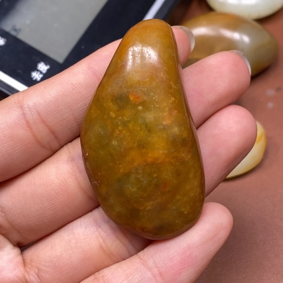 和田玉（糖玉）未镶嵌挂件