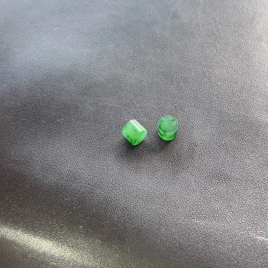 刘***元未镶嵌定制翡翠冰绿