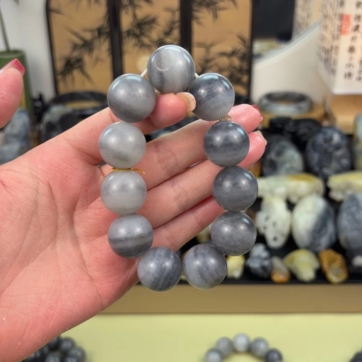 ᅟ***‍未镶嵌手链和田玉