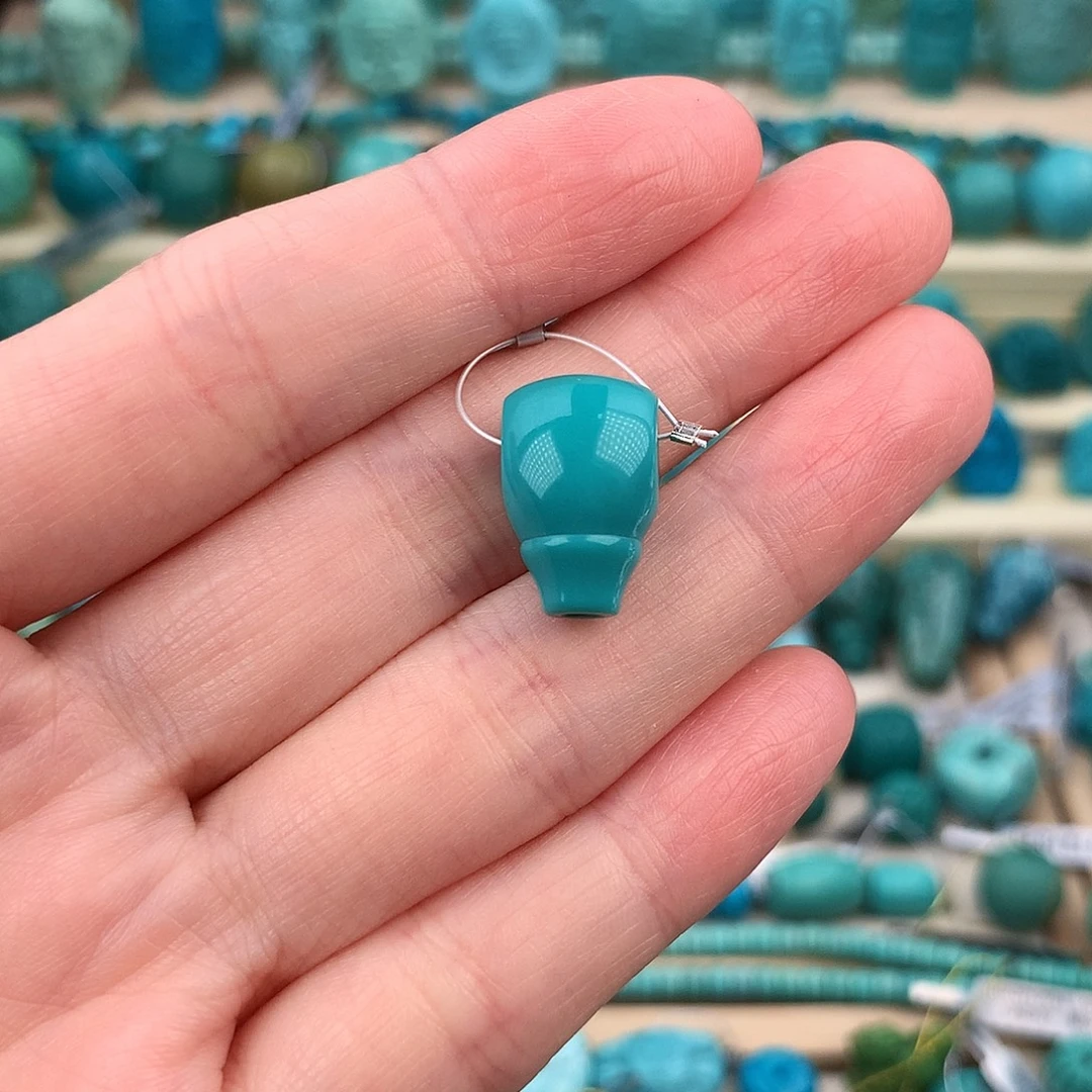 绿松石未镶嵌珠宝奇石