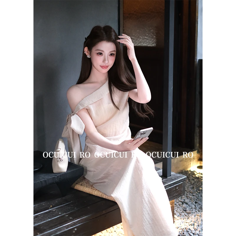 CUI CUI 崔崔【森野拼图】法式气质名媛风夏季斜肩上衣阔腿裤套装女