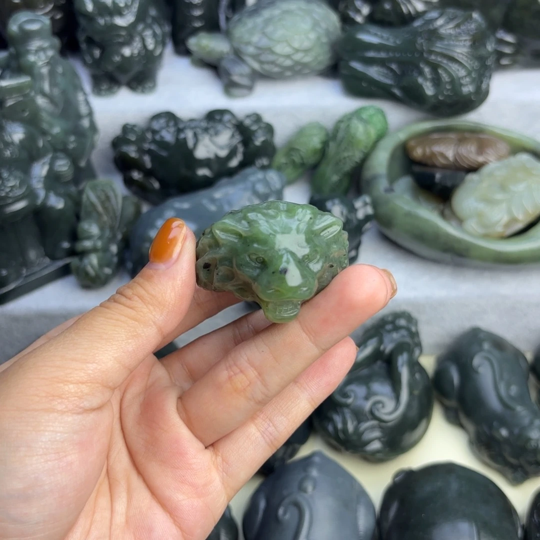 和田玉（糖玉）未镶嵌颈饰