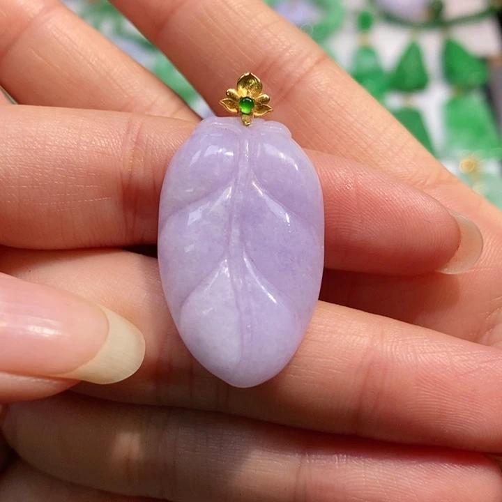 颈饰未镶嵌翡翠吊坠