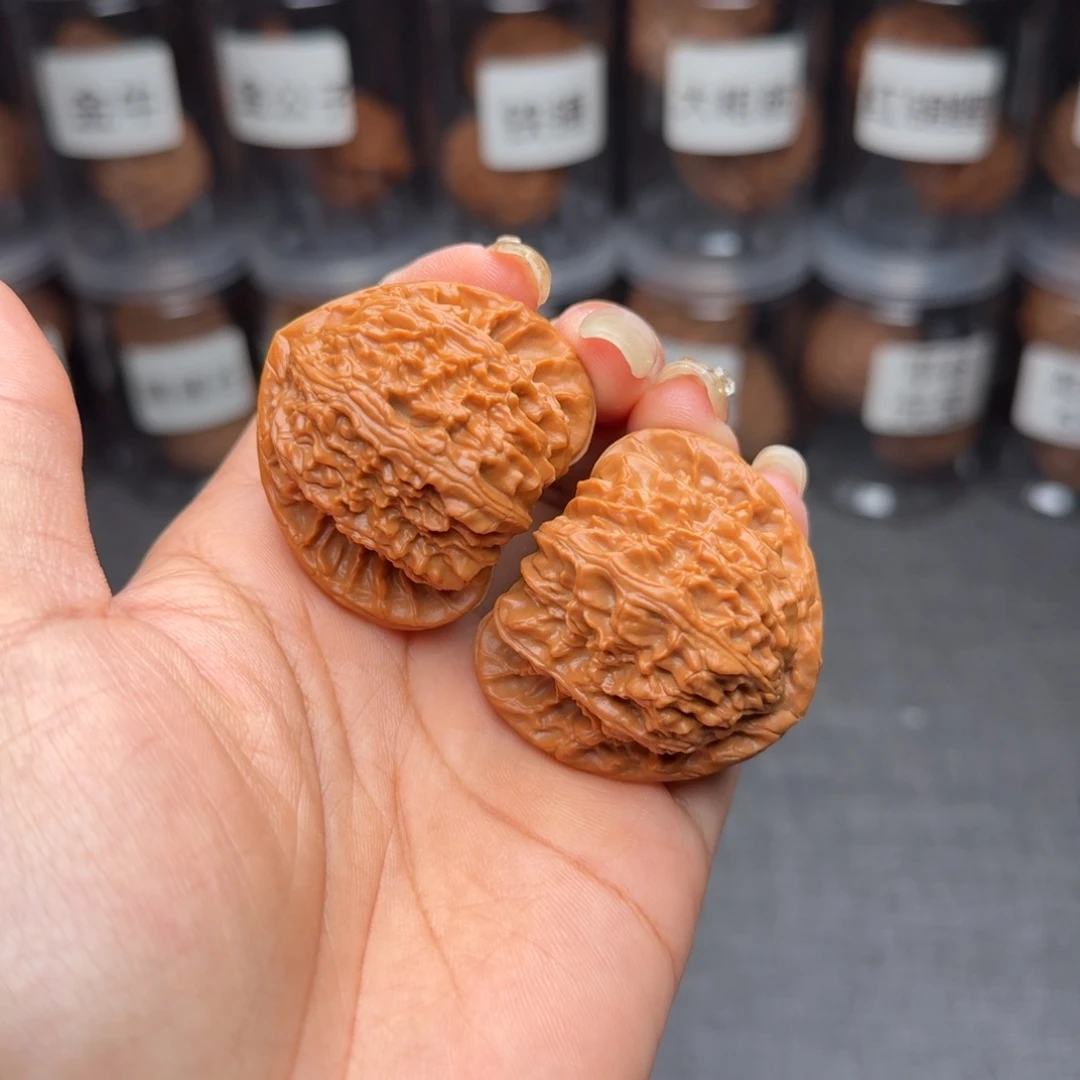 把件文玩核桃三角白