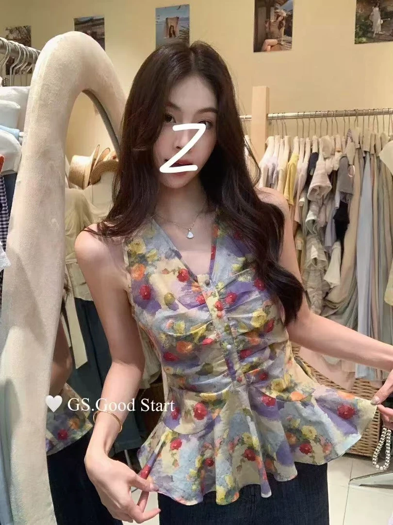 gs油画碎花挂脖背心女2025夏季新款法式气质褶皱修身短款无袖上衣