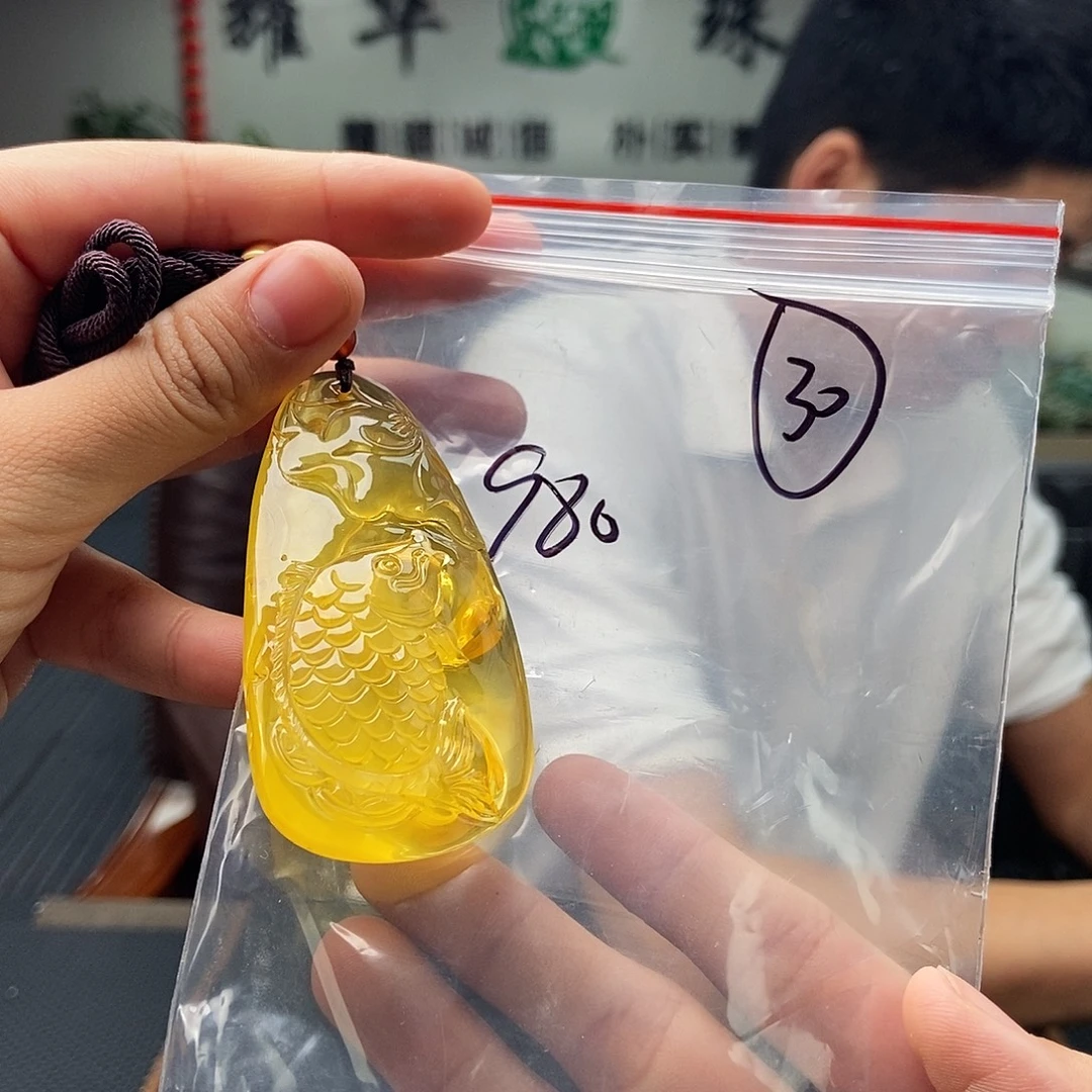 子***子琥珀未镶嵌裸石颜色多样性发拍一发一