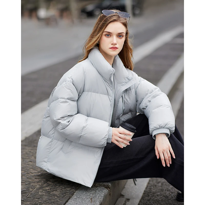 她池2025冬装新款女装时尚休闲宽松减龄短款立领羽绒服T44Z8060Y