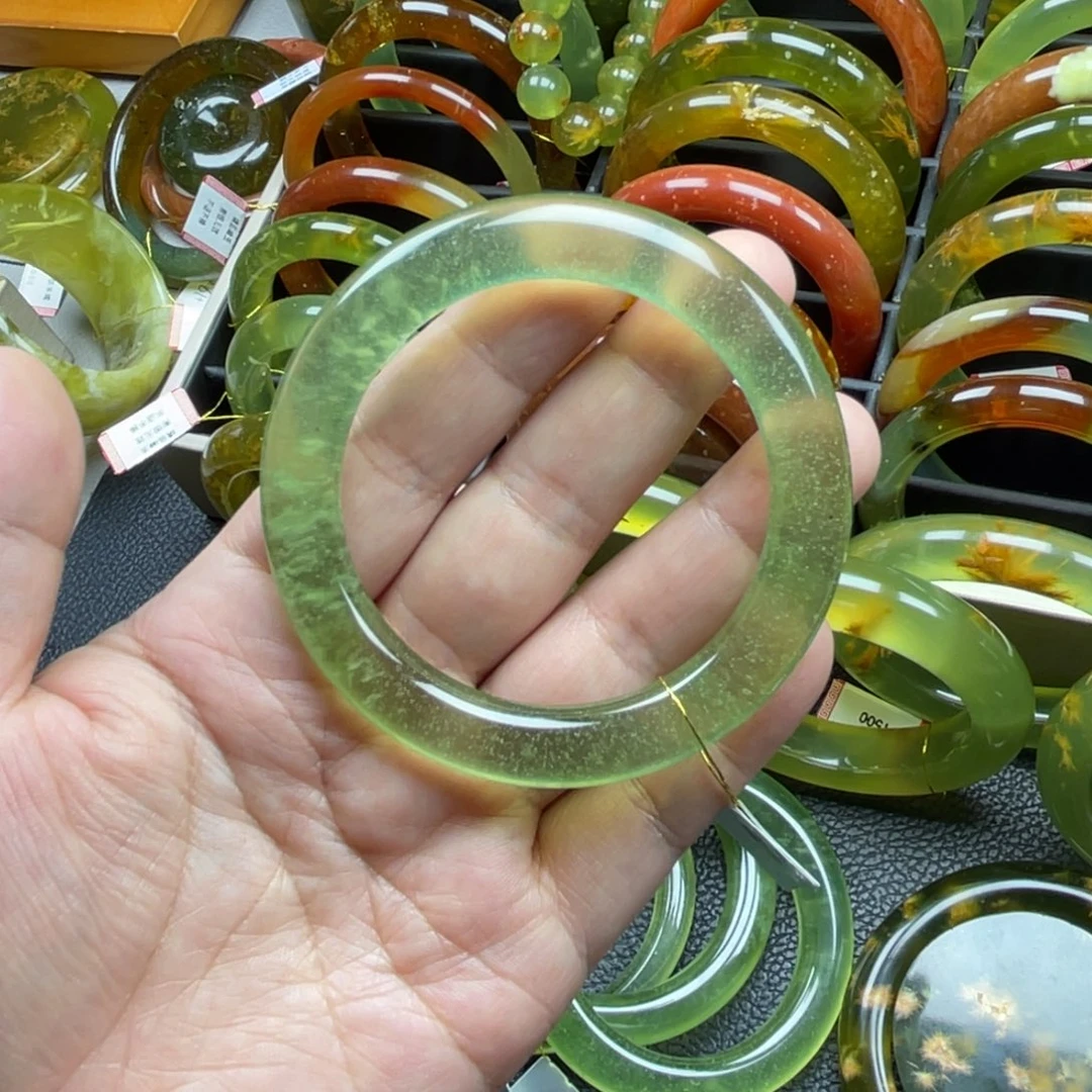 未镶嵌蛇纹石玉手镯