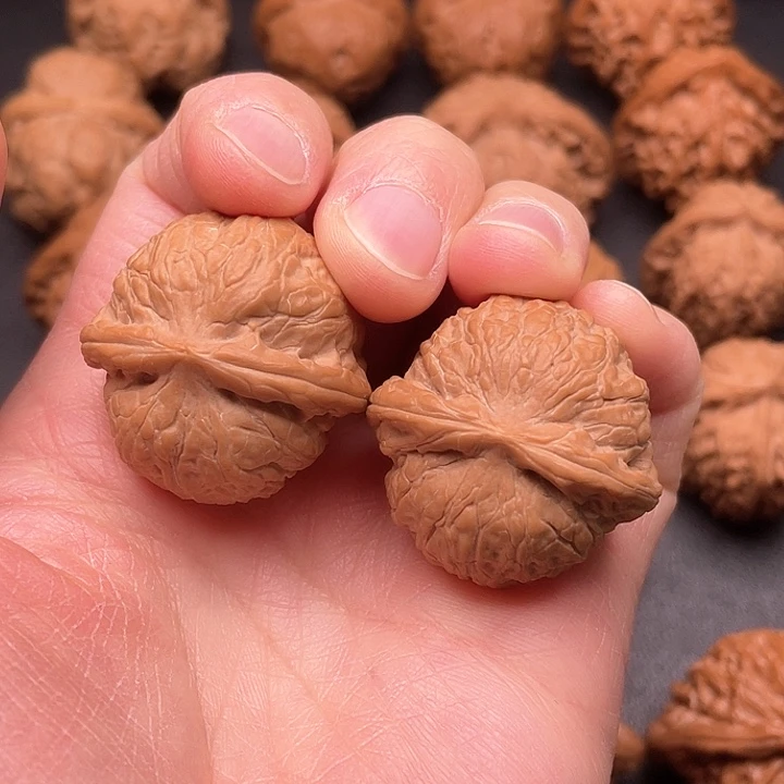 文玩核桃吊坠此****销乾隆磨