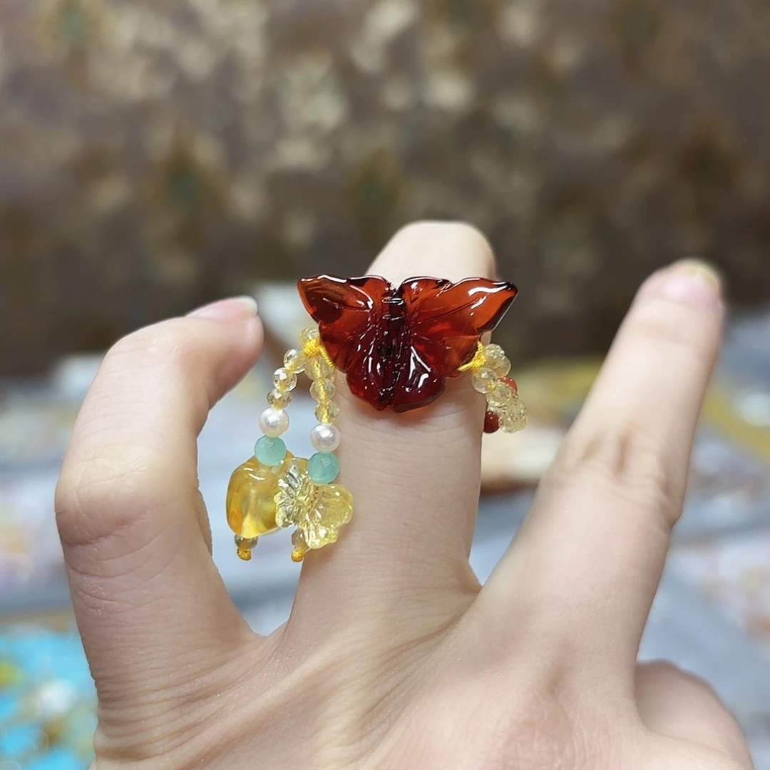 未镶嵌颈饰琥珀琥珀