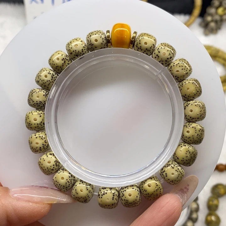 哇***~星月菩提手串10大眼奶黄