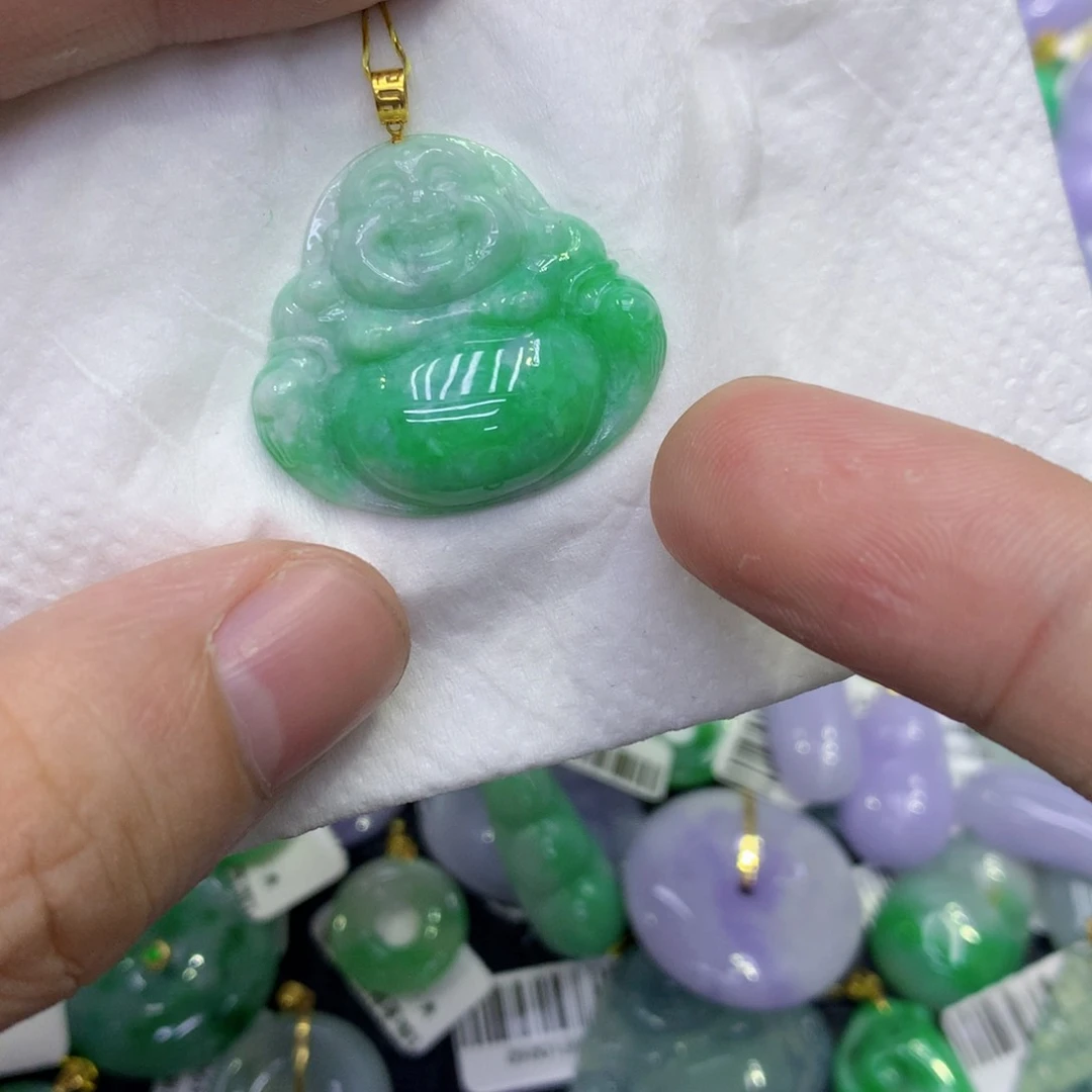 颈饰18K金镶嵌翡翠