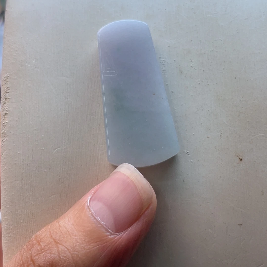 【闪购商品】翡翠未镶嵌颈饰无事牌