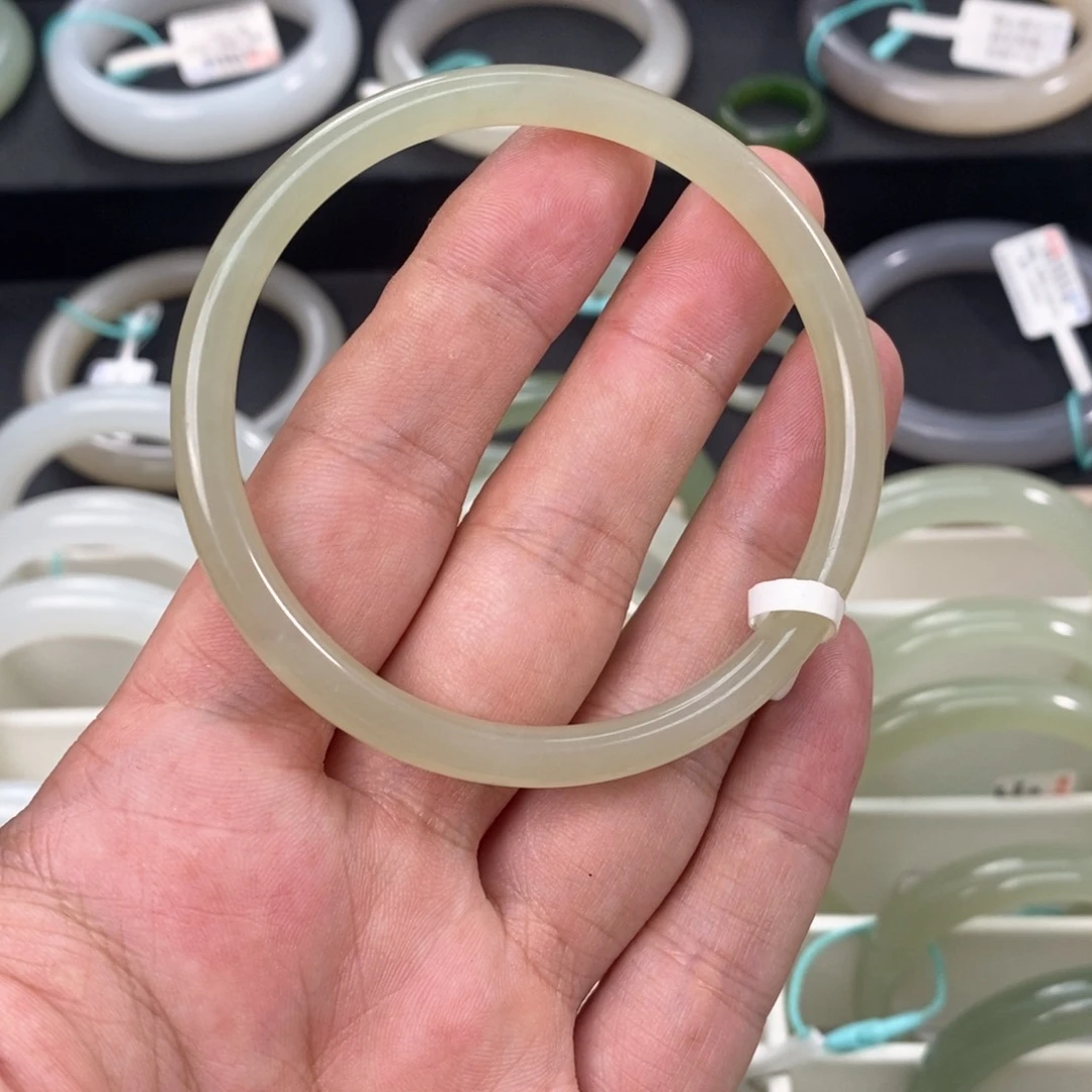 和田玉手镯未镶嵌5758