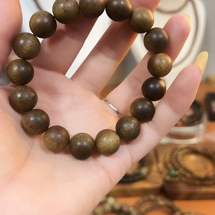 沉香手串富森12单圈手串^_^