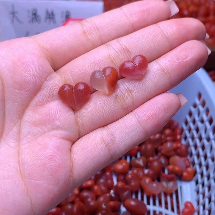 南红玛瑙未镶嵌珠宝半成品15